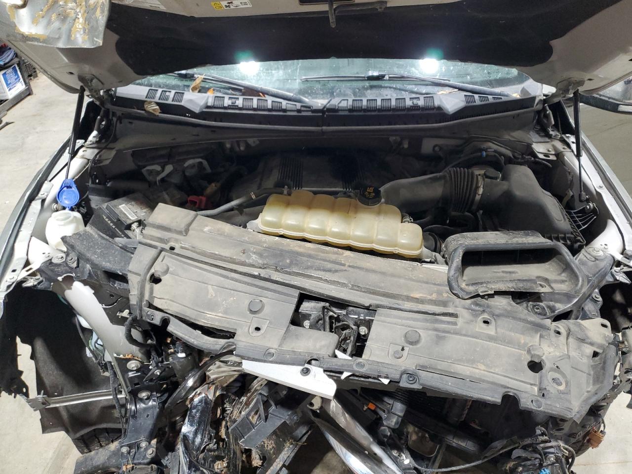 Ford F-150 Supercrew Image 7