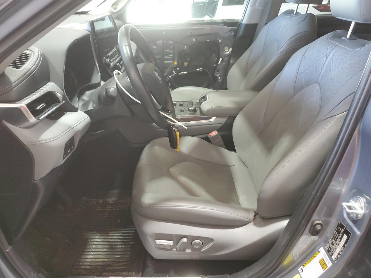 Toyota Highlander Platinum Image 4