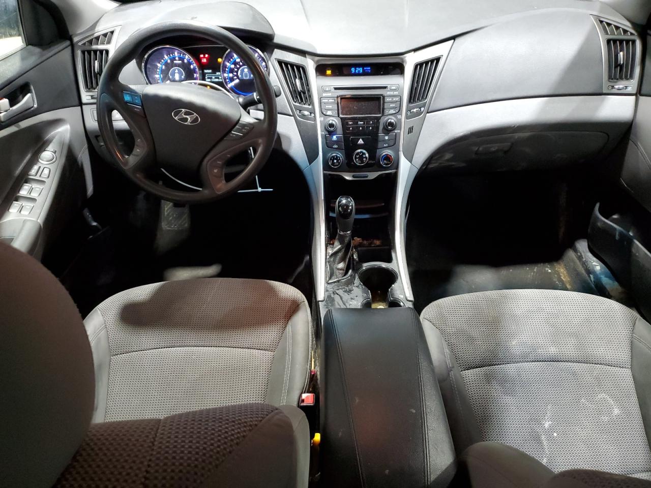 Hyundai SONATA Gls Image 6