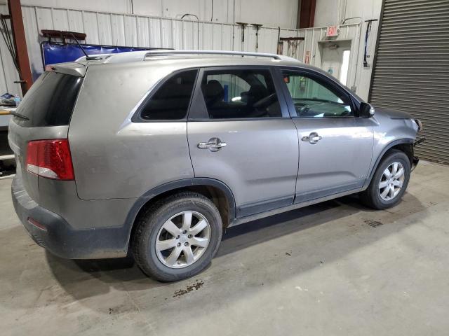 Kia Sorento Base Image 5