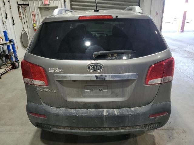 Kia Sorento Base Image 13