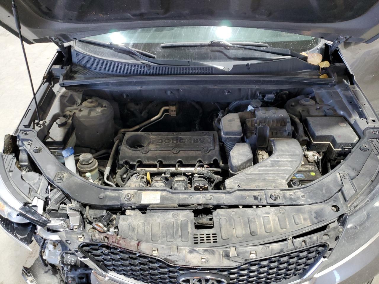 Kia Sorento Base Image 10