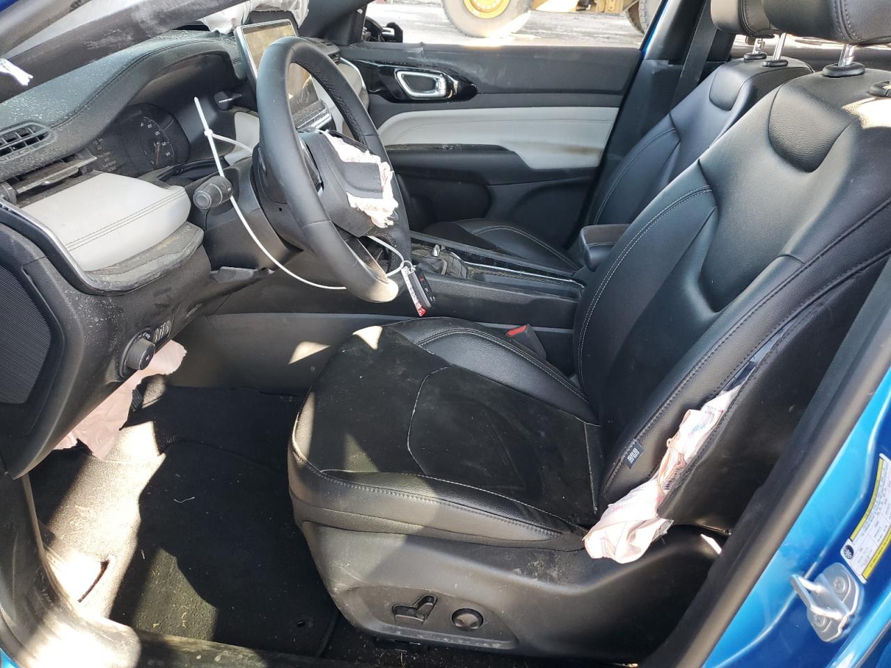 Jeep Compass Limited Image 12