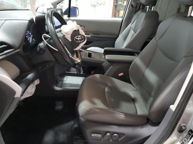 Toyota Sienna Xle Image 8