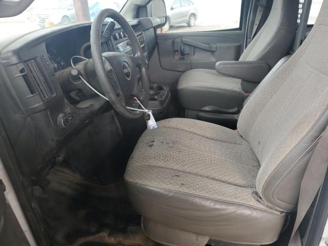 GMC Savana G2500 Image 3