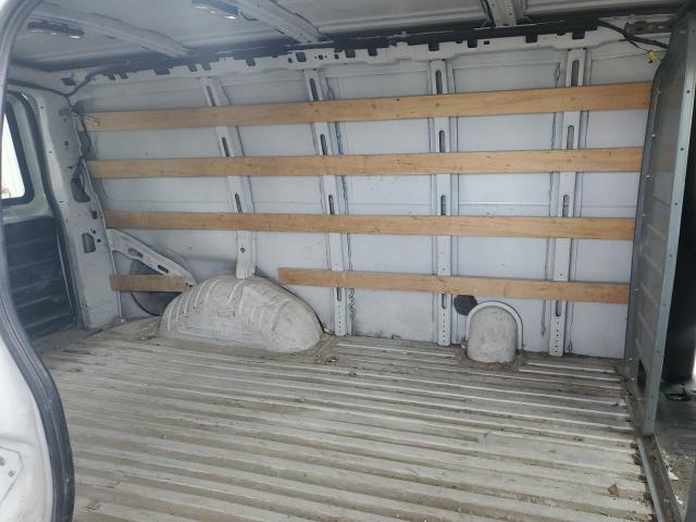GMC Savana G2500 Image 4