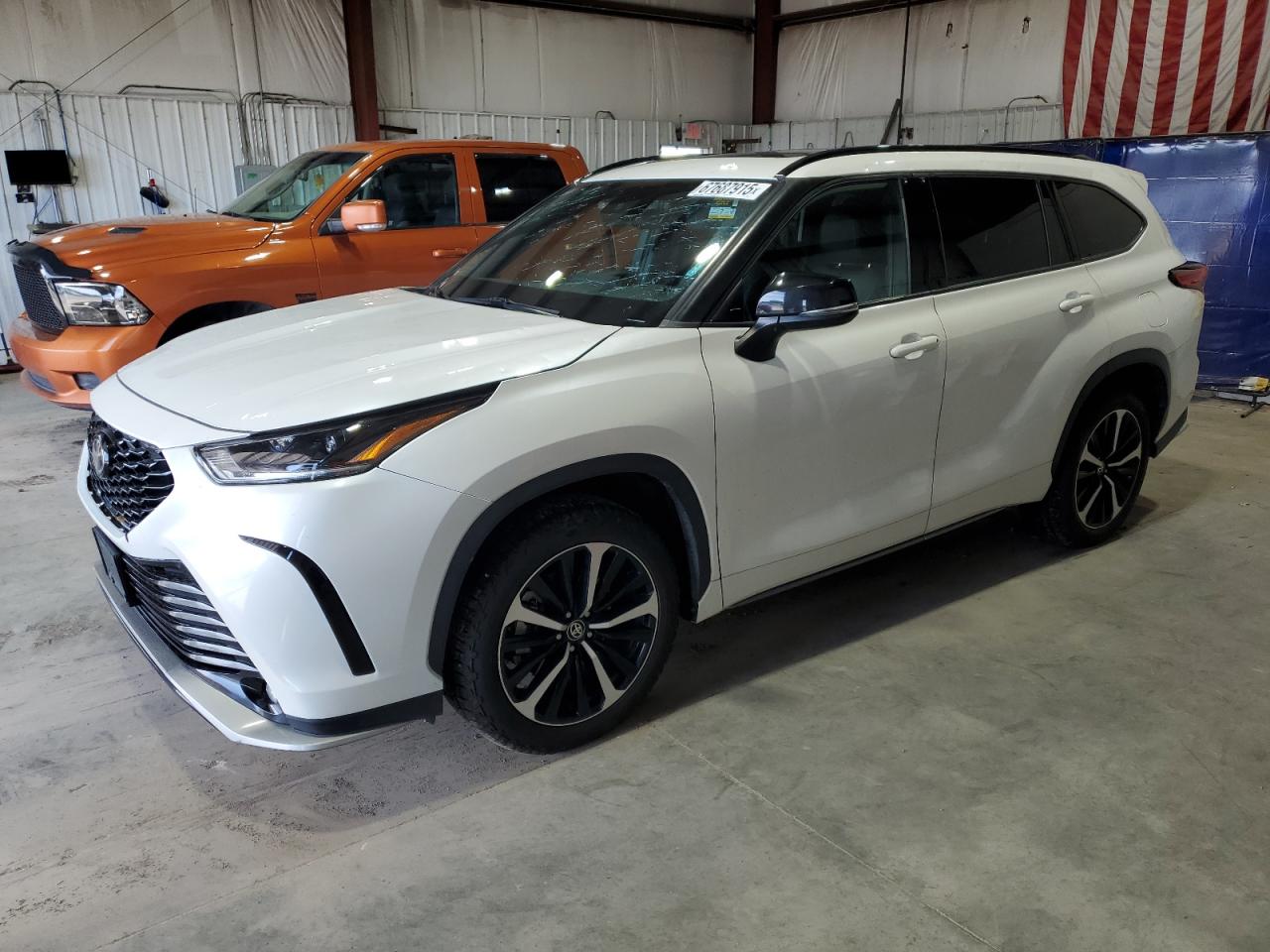 Toyota Highlander Xse Image 1