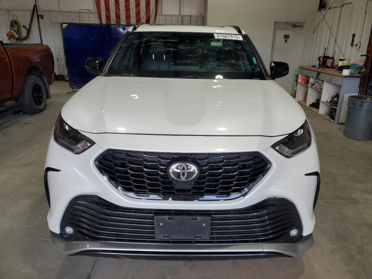 Toyota Highlander Xse Image 3