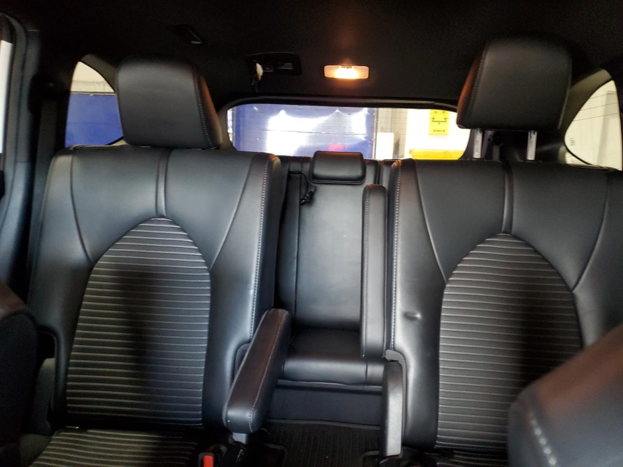 Toyota Highlander Xse Image 5