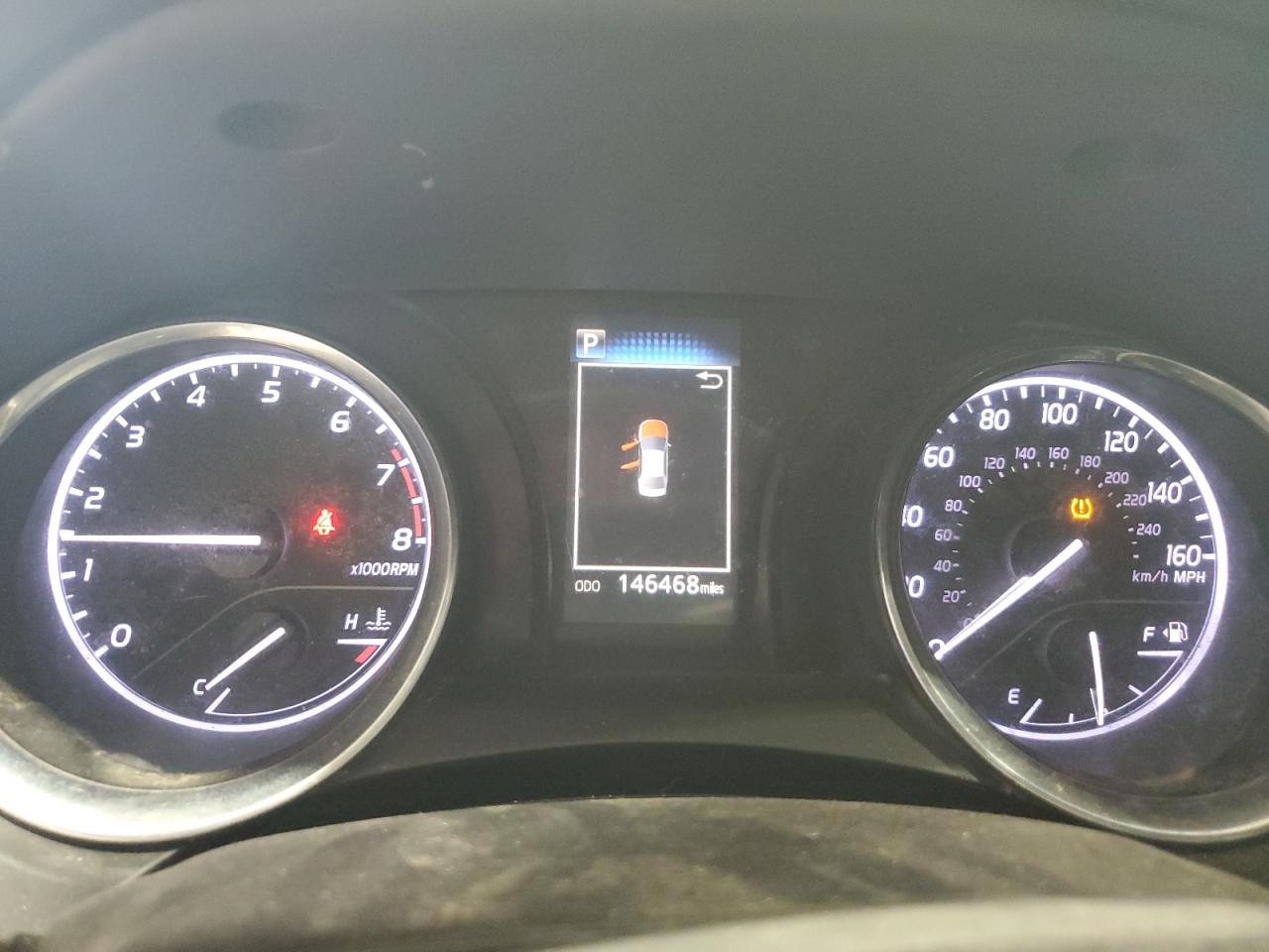 Toyota Camry Le Image 10