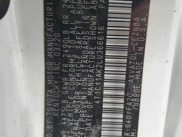 Toyota Camry Le Image 5