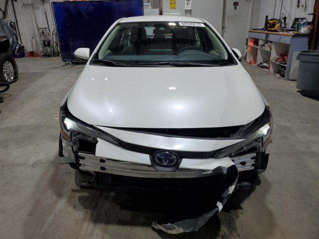 Toyota Corolla Le Image 10