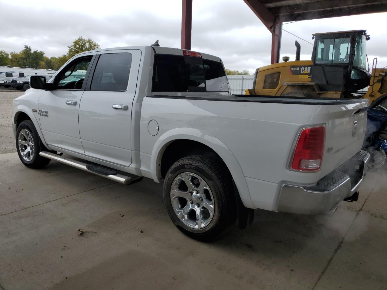 Ram 1500 Laramie Image 4