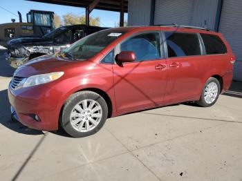  Salvage Toyota Sienna