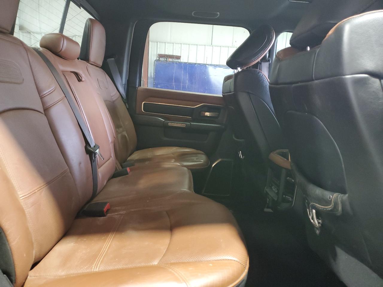 Ram 3500 Longhorn Image 11