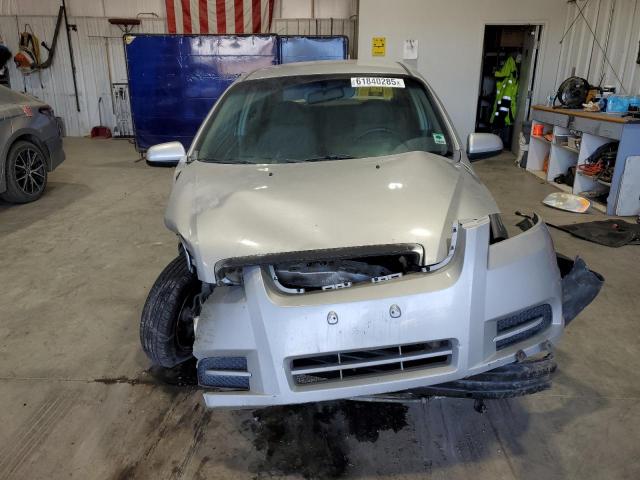 Chevrolet Aveo Base Image 8