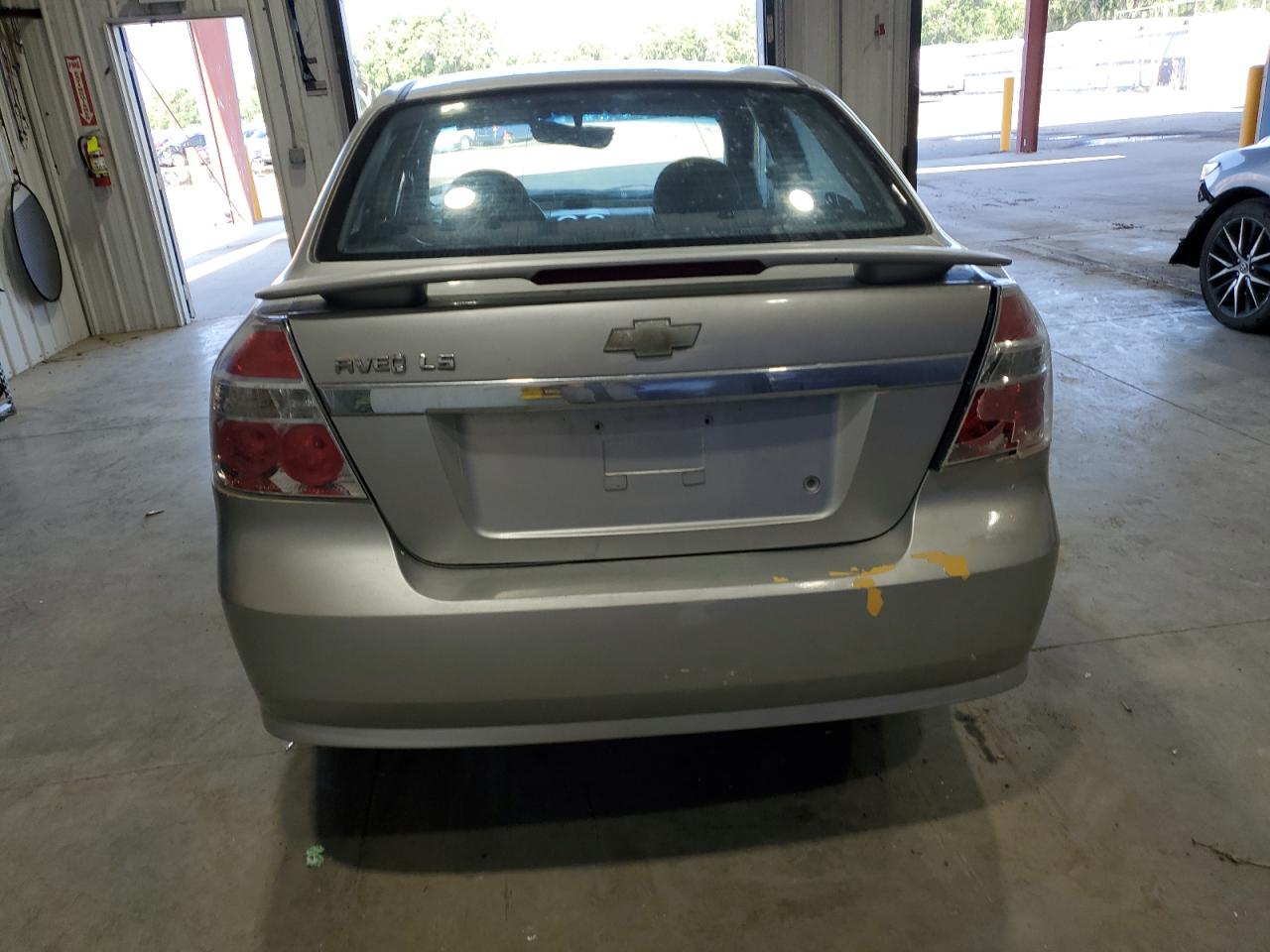 Chevrolet Aveo Base Image 2