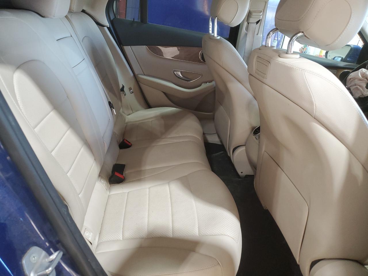 Mercedes-Benz GLC 300 4matic Image 3