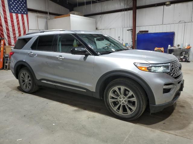 Ford Explorer Limited Image 11