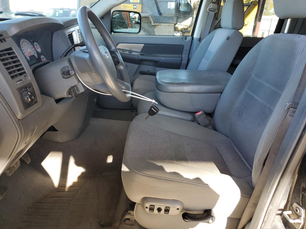 Dodge Ram 2500 Image 12