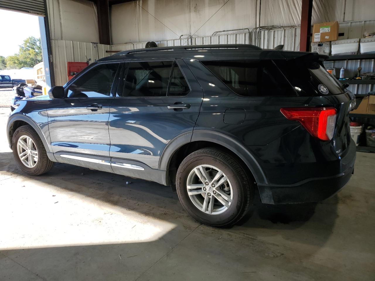 Ford Explorer Xlt Image 2