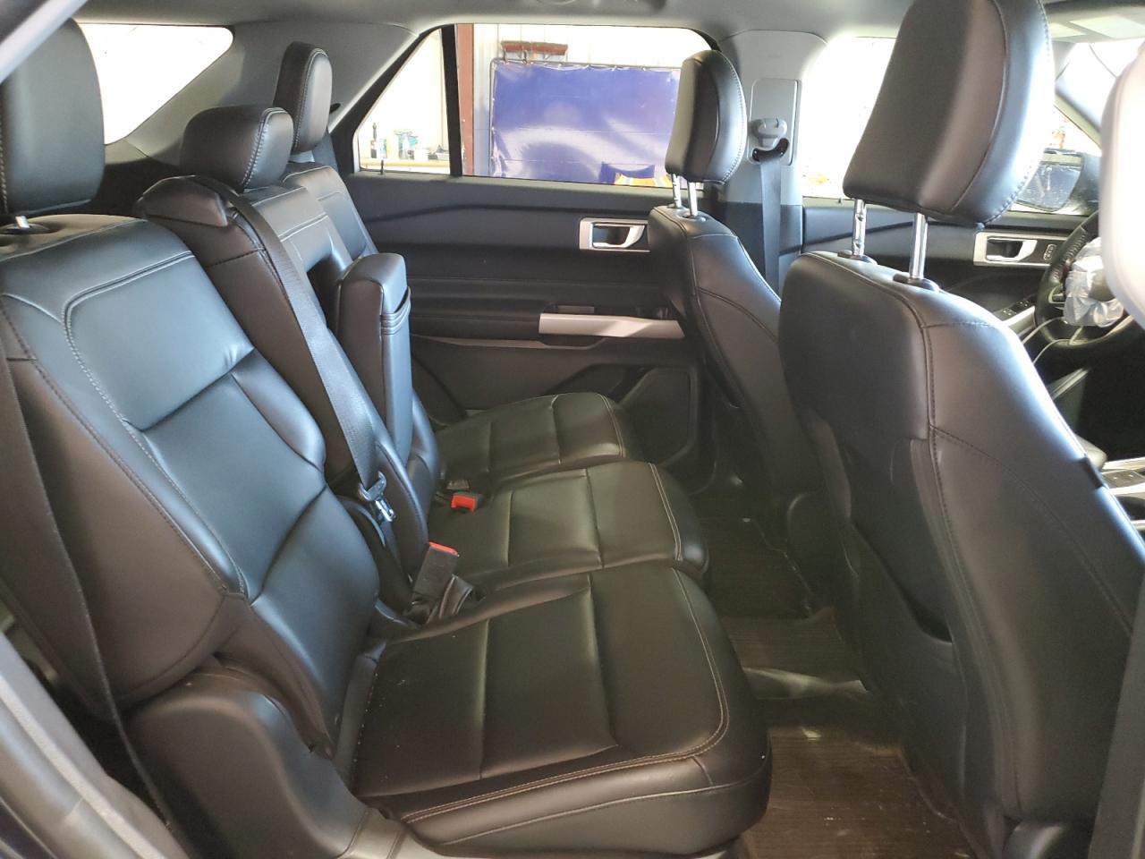 Ford Explorer Xlt Image 13