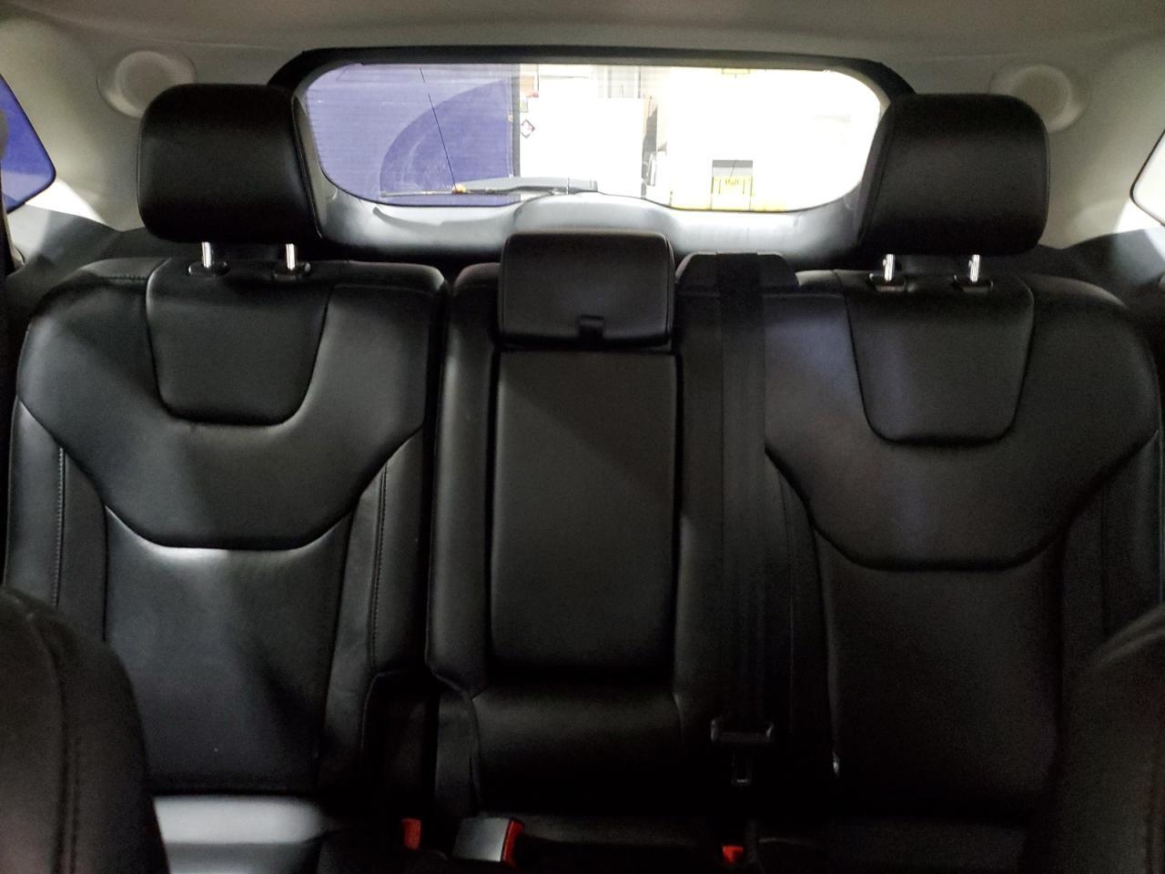 Ford Edge Titanium Image 9