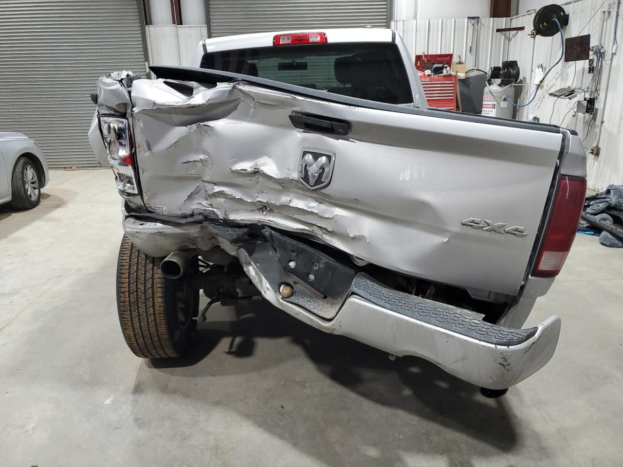 Dodge Ram 1500 St Image 6