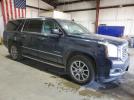 GMC Yukon Denali Image 9