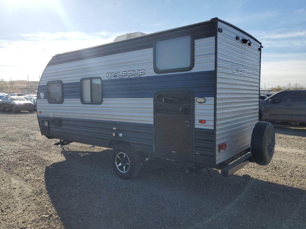 Forest River Wolf Pup Image 4