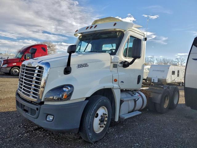 Freightliner Cascadia 1 Image 3