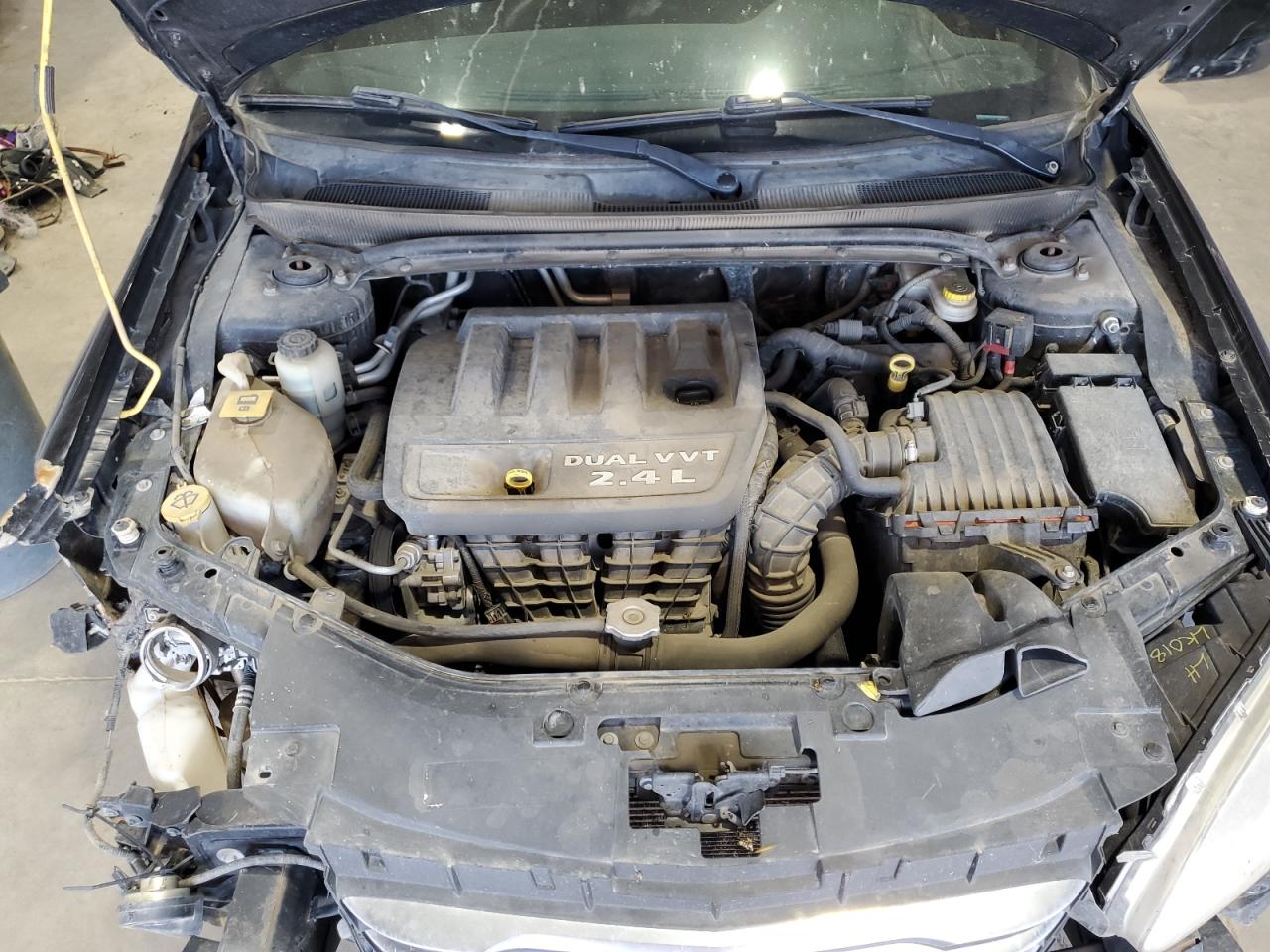 Chrysler 200 Lx Image 7