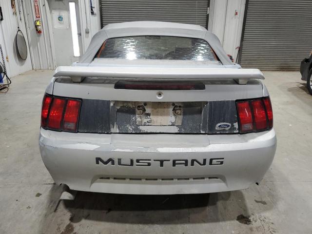 Ford Mustang Image 4