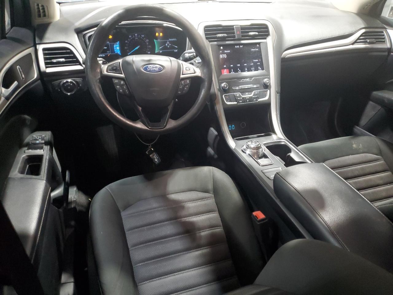 Ford Fusion Se Image 5