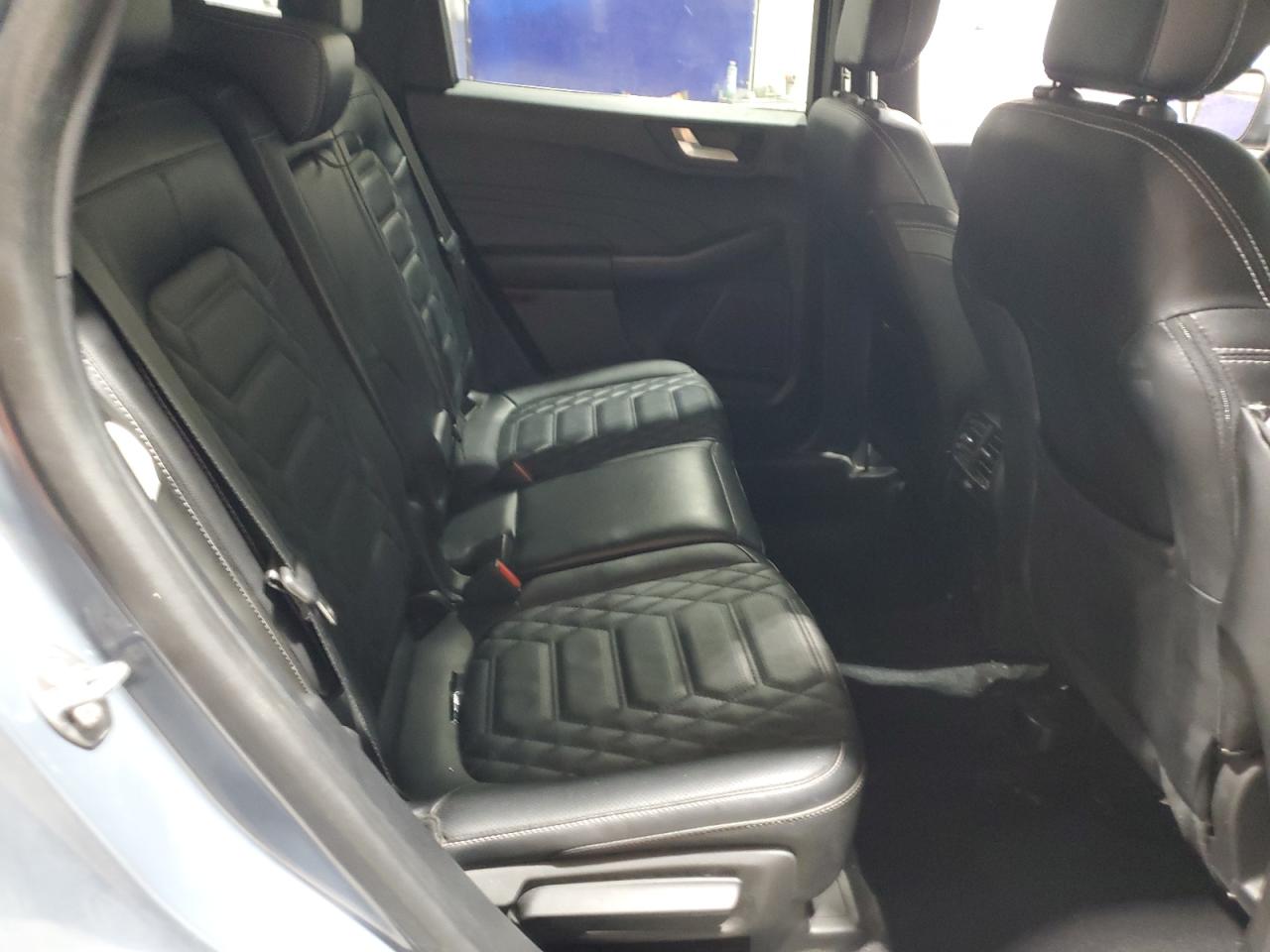 Ford Escape Platinum Image 6