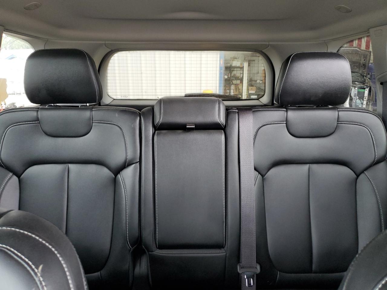 Jeep Grand Cherokee Limited Image 10