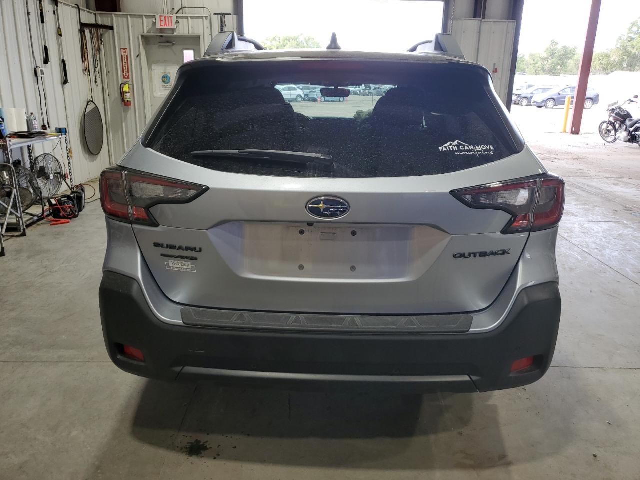 Subaru Outback Onyx Edition Image 9