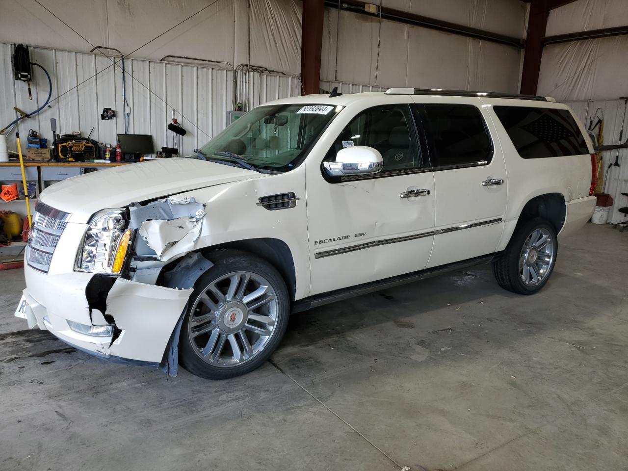 Cadillac Escalade Esv Platinum Image 1