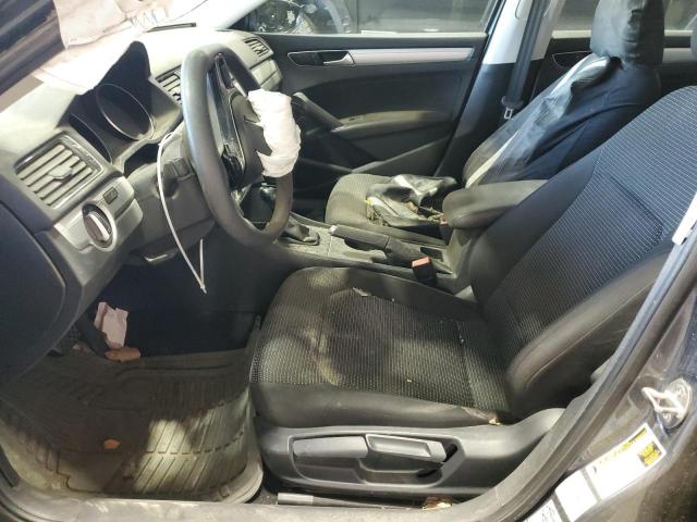 Volkswagen Passat S Image 4