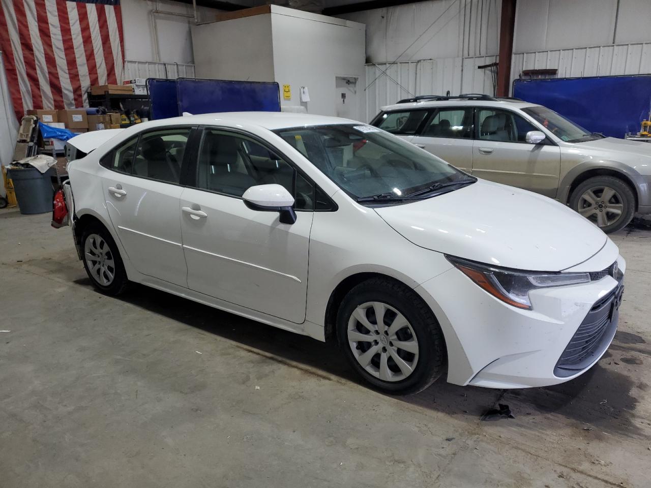 Toyota Corolla Le Image 5