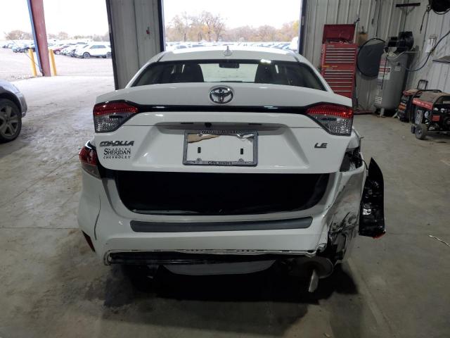 Toyota Corolla Le Image 6