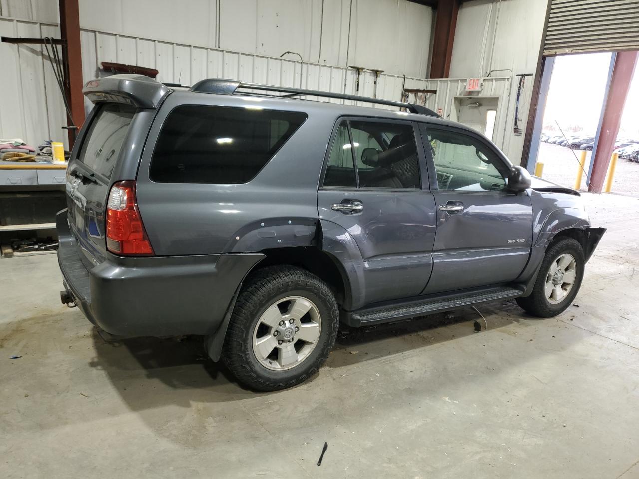 Toyota 4Runner Sr5 Image 4