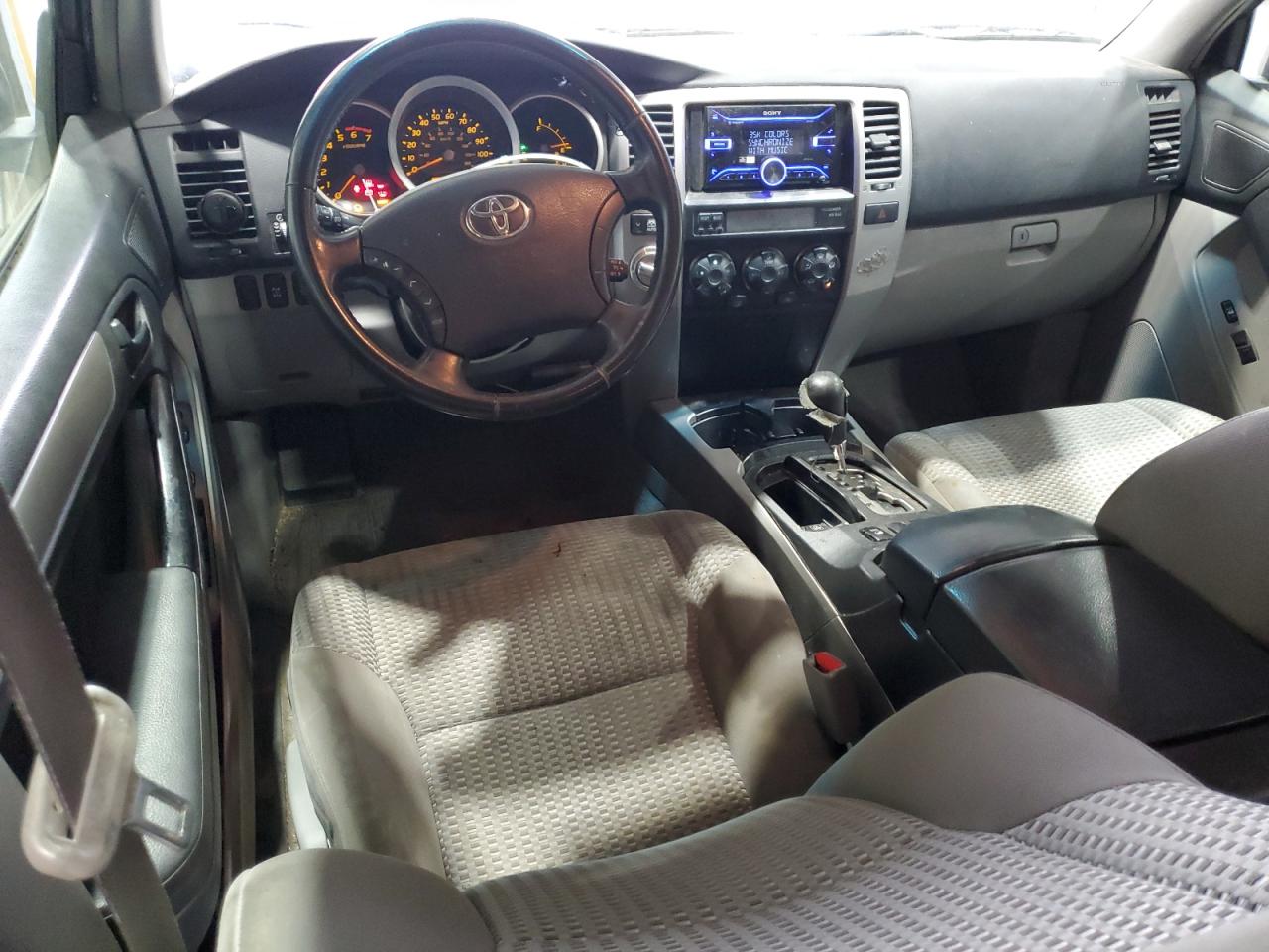 Toyota 4Runner Sr5 Image 8