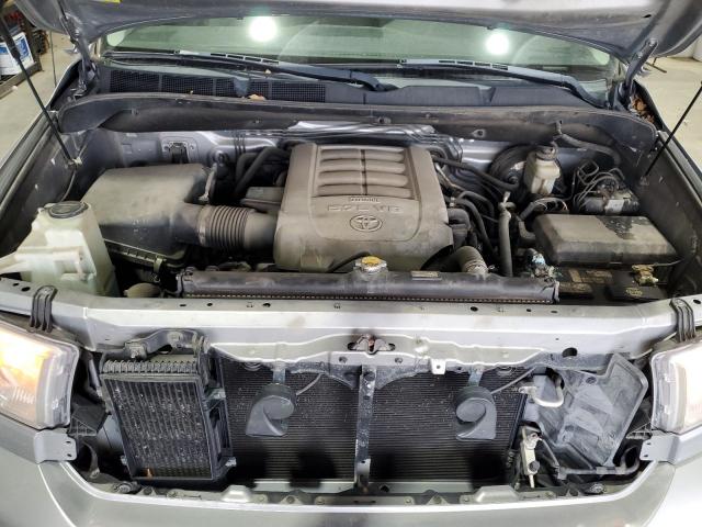 Toyota Tundra Crewmax Image 7