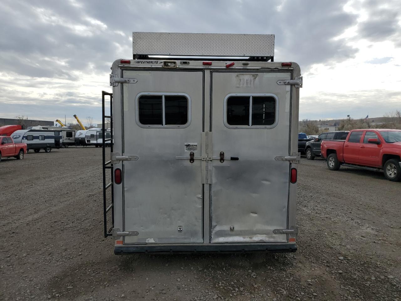 Featherlite Mfg Inc Horse Trai Image 9