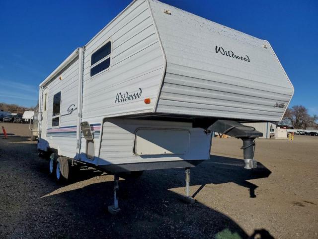  Salvage Wildcat 5th Wheel