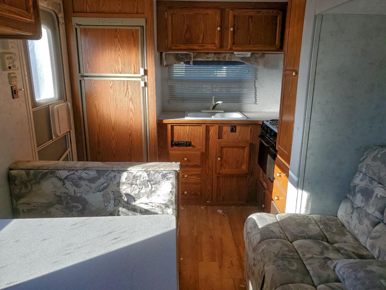 Wildcat 5th Wheel Image 9