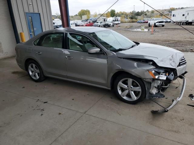 Volkswagen Passat Sel Image 9