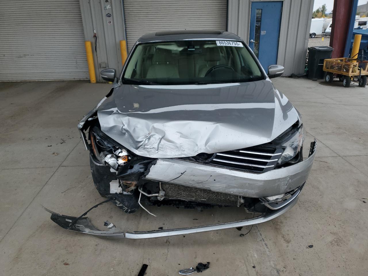 Volkswagen Passat Sel Image 5