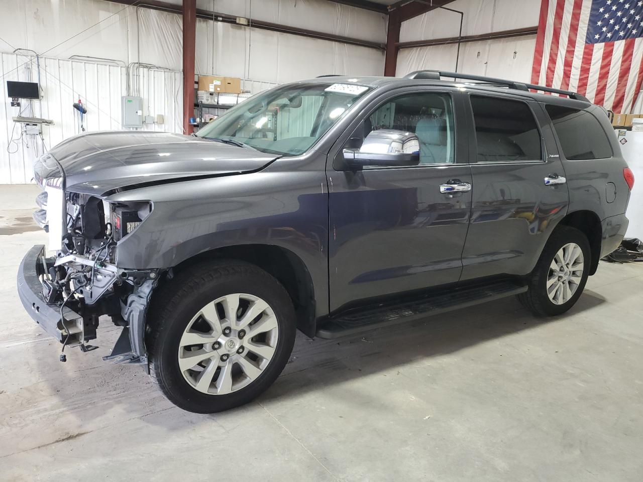 Toyota Sequoia Platinum Image 1